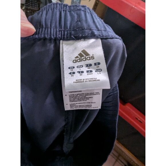 Adidas Navy Blue Capris Pants Size XL Polyester Womens Athletic Wear - Picture 4 of 5